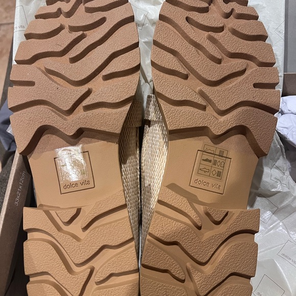 Dolce Vita Ericka Honey Raffia Beige Woven Loafers with Buckle NIB size 10 women - Picture 3 of 7